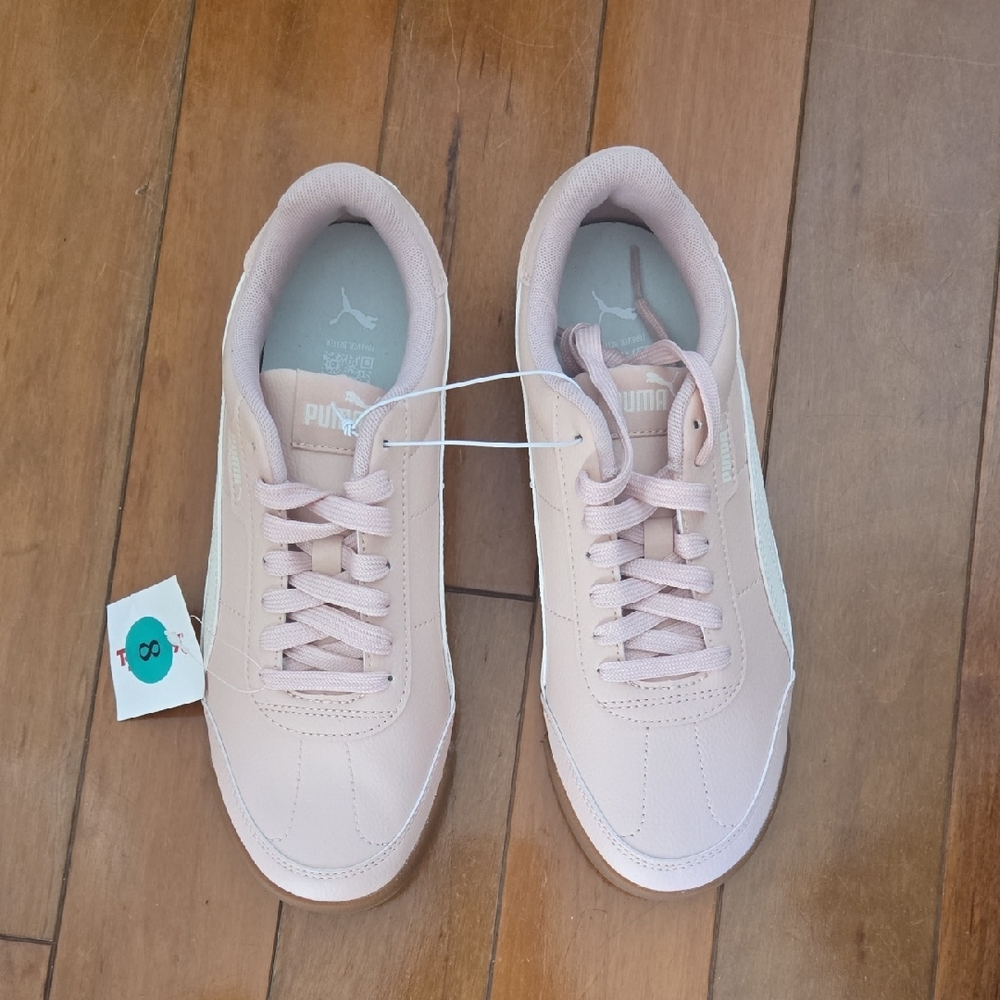 Puma Women's Soft Pink Sneakers